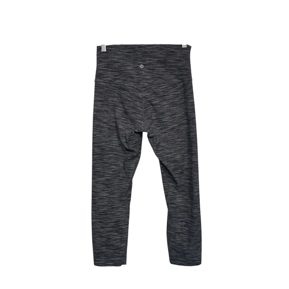 lululemon athletica Pants - Lululemon Athletica High Rise Crop‎ Leggings Black White Patterned Athletic Sz 6